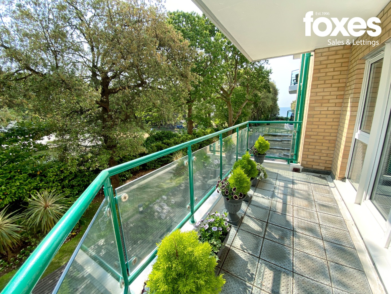 2 bed flat for sale in Manor Road, Bournemouth  - Property Image 18