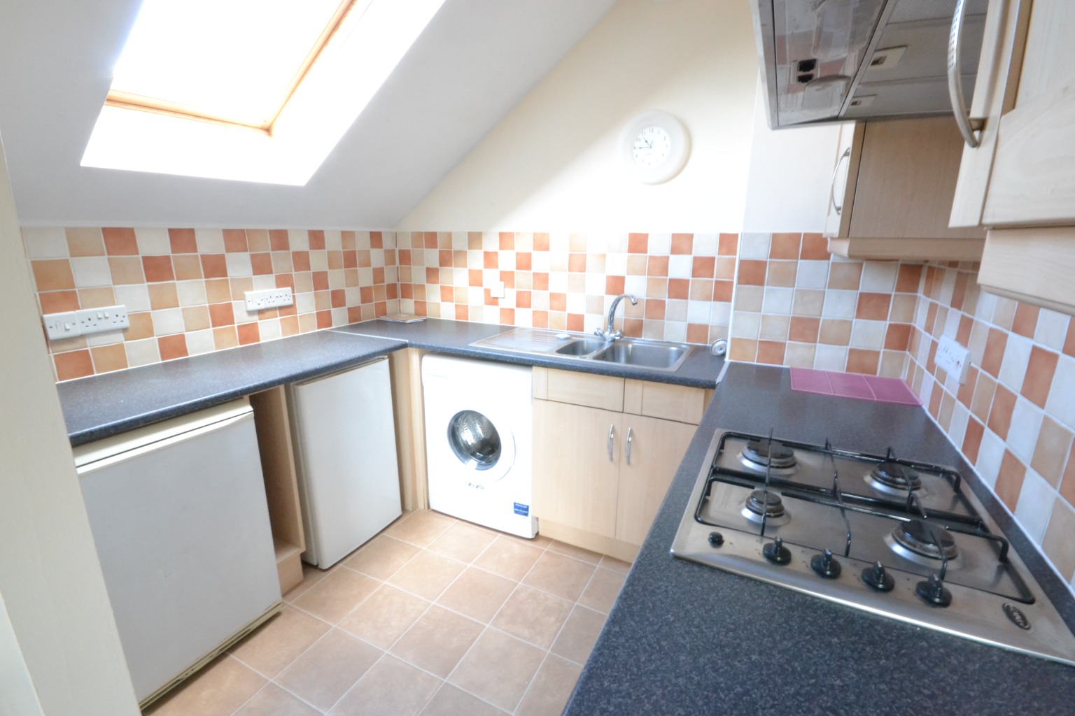 2 bed flat for sale in Primrose Court, Bournemouth  - Property Image 3