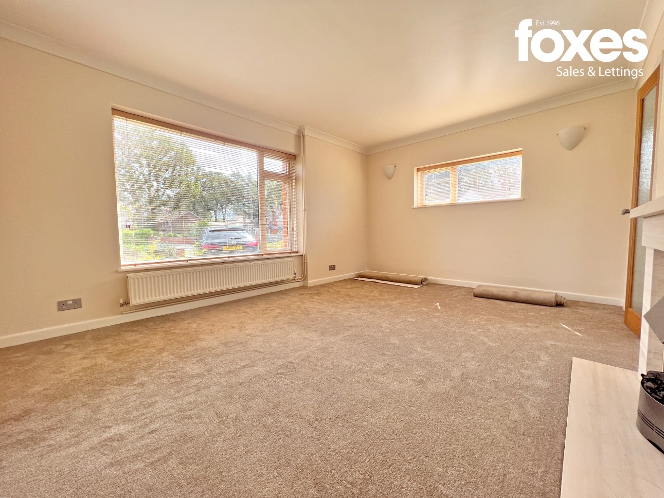 3 bed bungalow to rent in Monkton Close, Ferndown  - Property Image 2