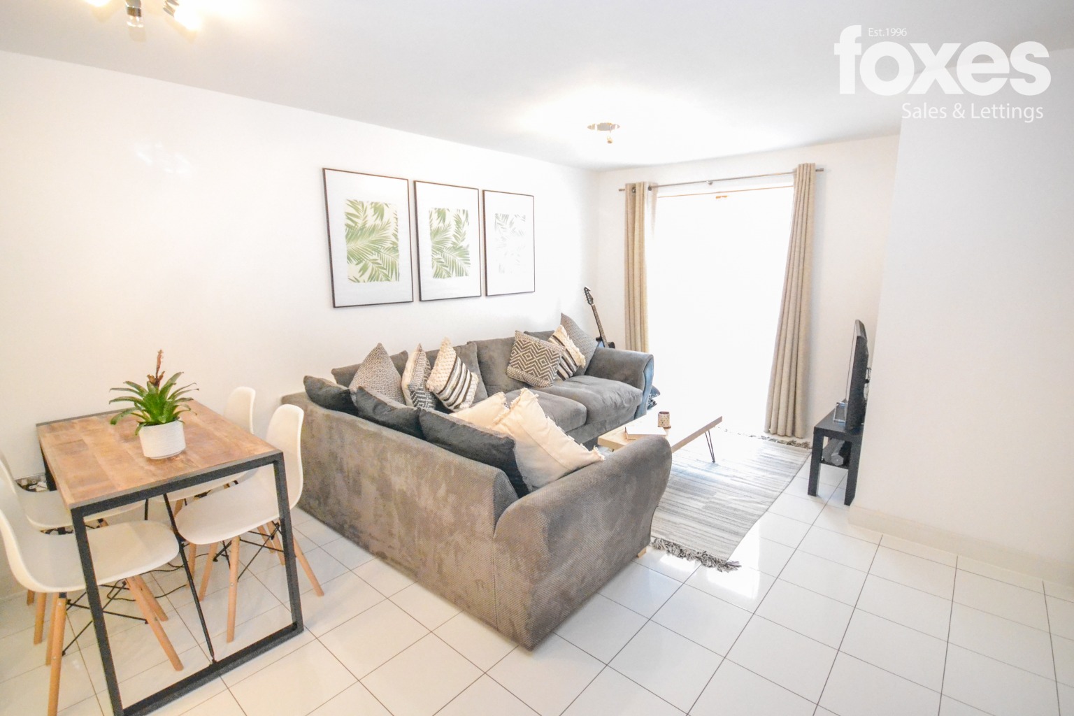 1 bed flat to rent in Honeycombe Beach, Boscombe  - Property Image 3