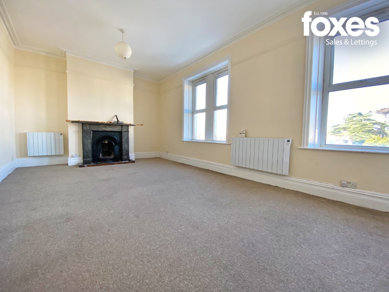 2 bed flat to rent in Holdenhurst Road, Bournemouth  - Property Image 1