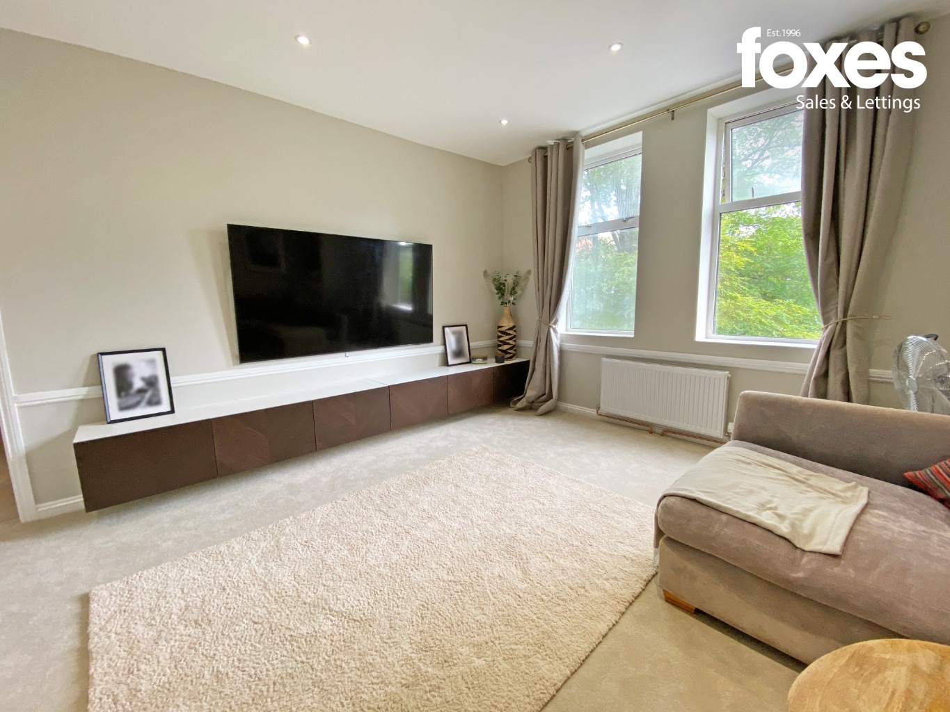 3 bed flat for sale in The Gables, Poole  - Property Image 2