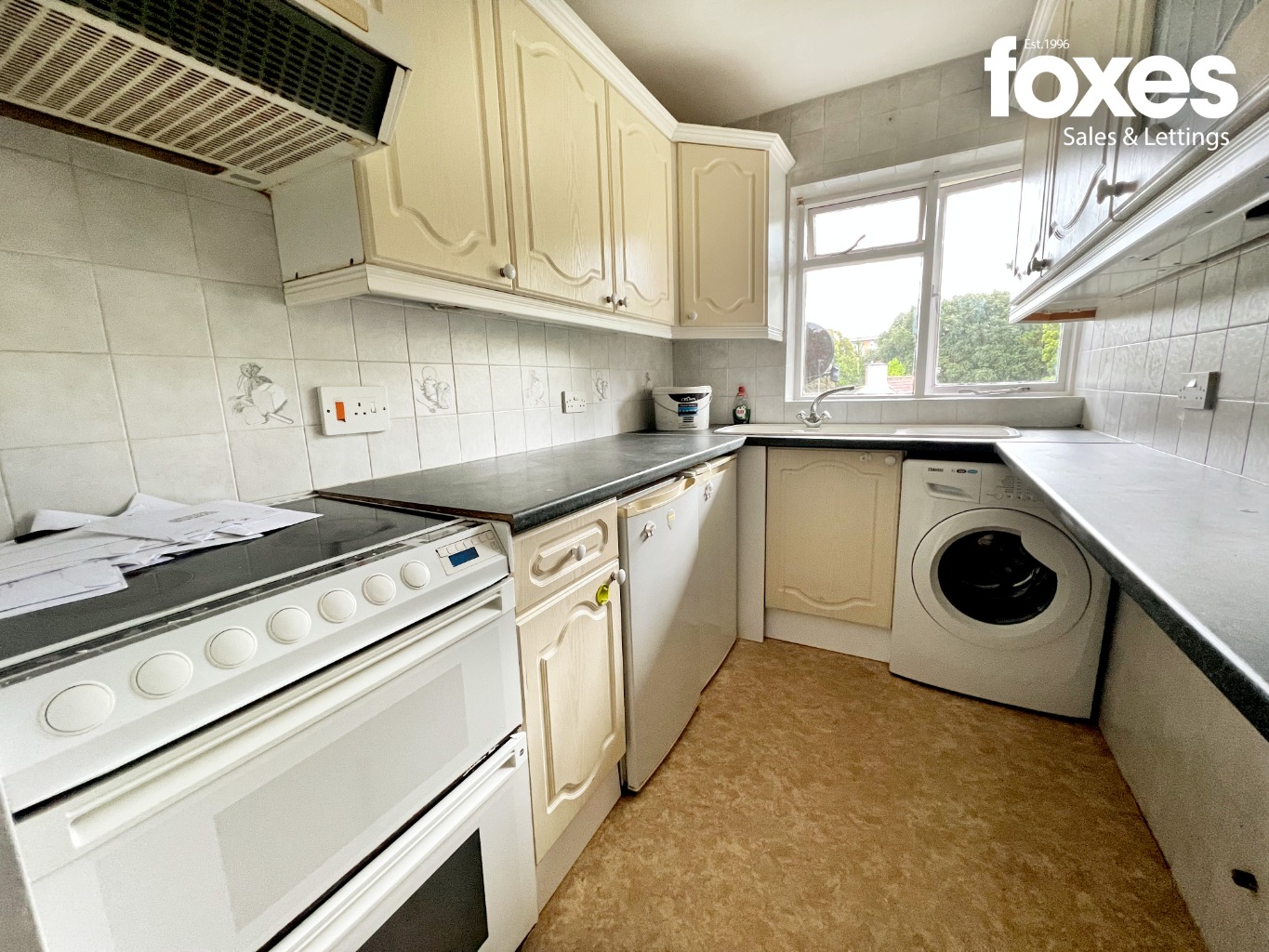3 bed flat to rent in Cleveland Court, Bournemouth  - Property Image 6
