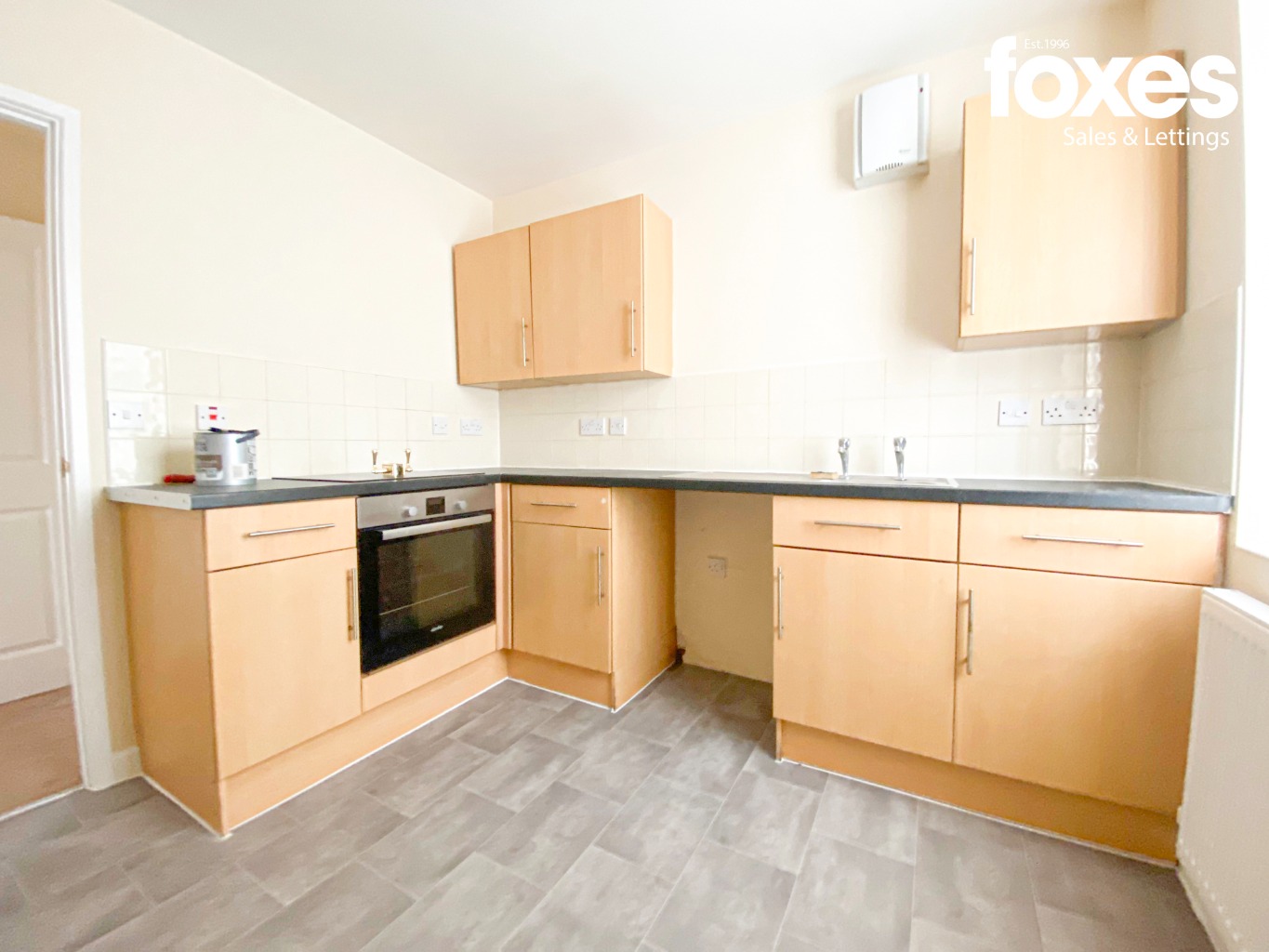 2 bed flat to rent in Rossmore Road, Poole  - Property Image 2