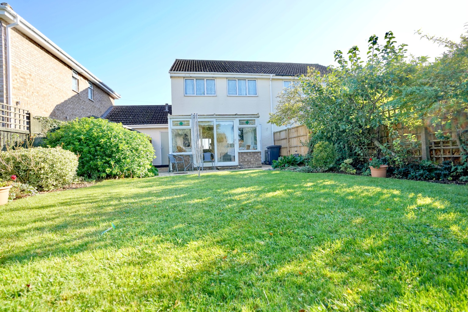 3 bed semi-detached house for sale in Staughton Place, St Neots  - Property Image 13