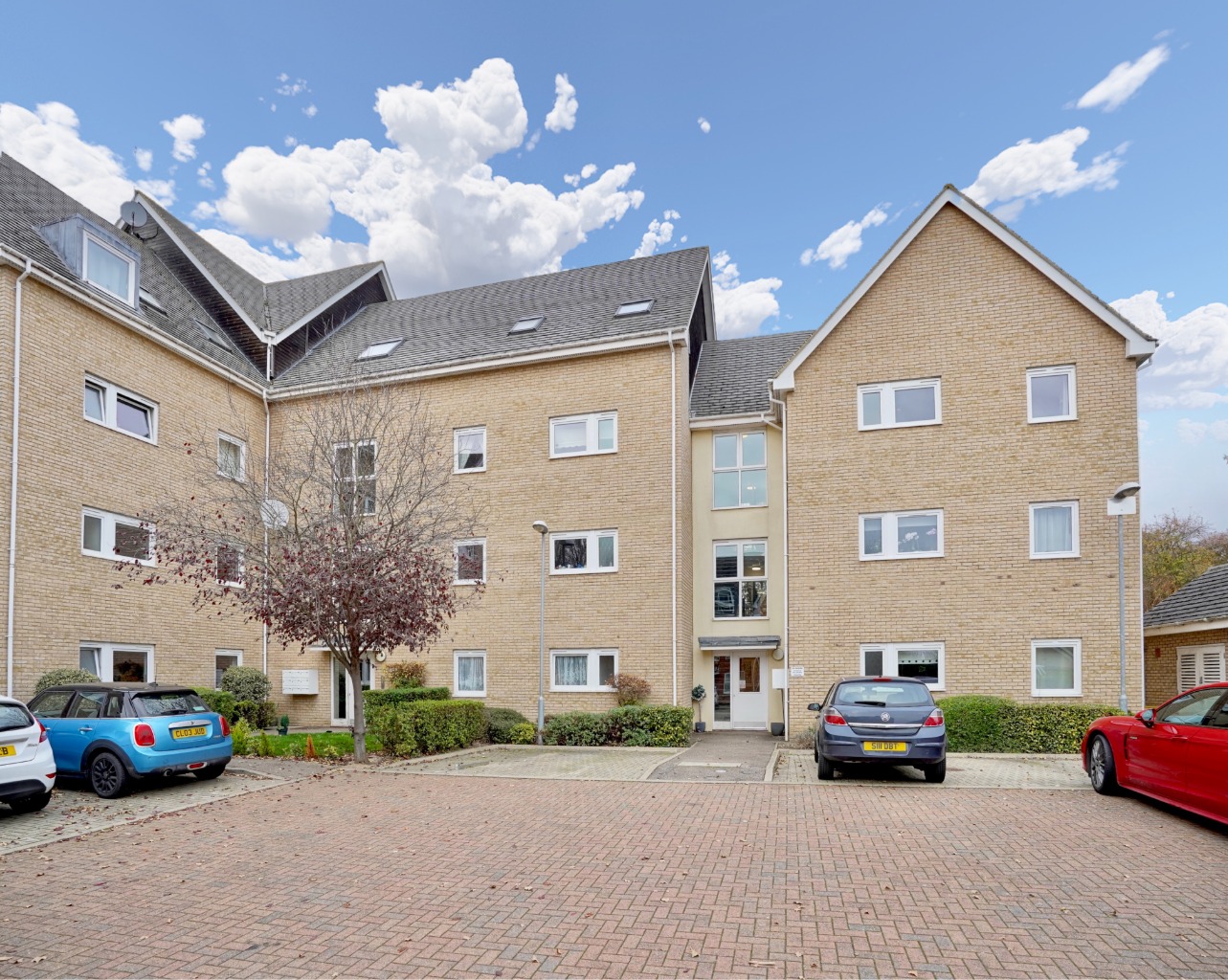 2 bed for sale in Linton Close, St. Neots  - Property Image 1