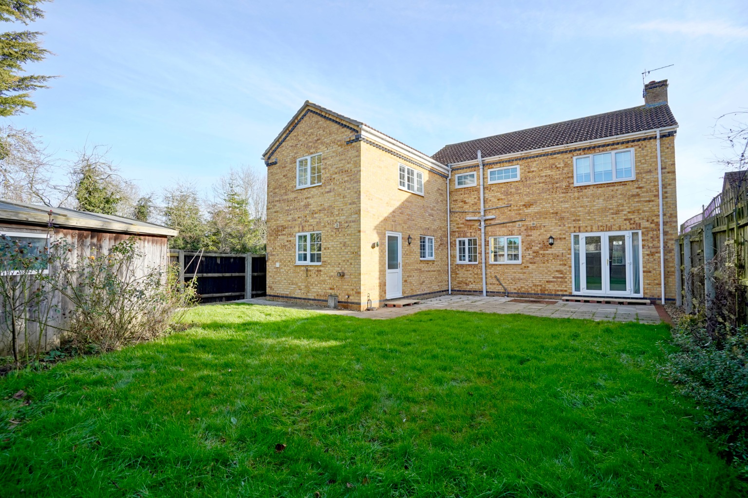 This remarkable detached home is on the market for the first time since being built by the current owners, around 17 years ago. The property was individually built in a non-estate location, bringing a great degree of privacy to be enjoyed by families...