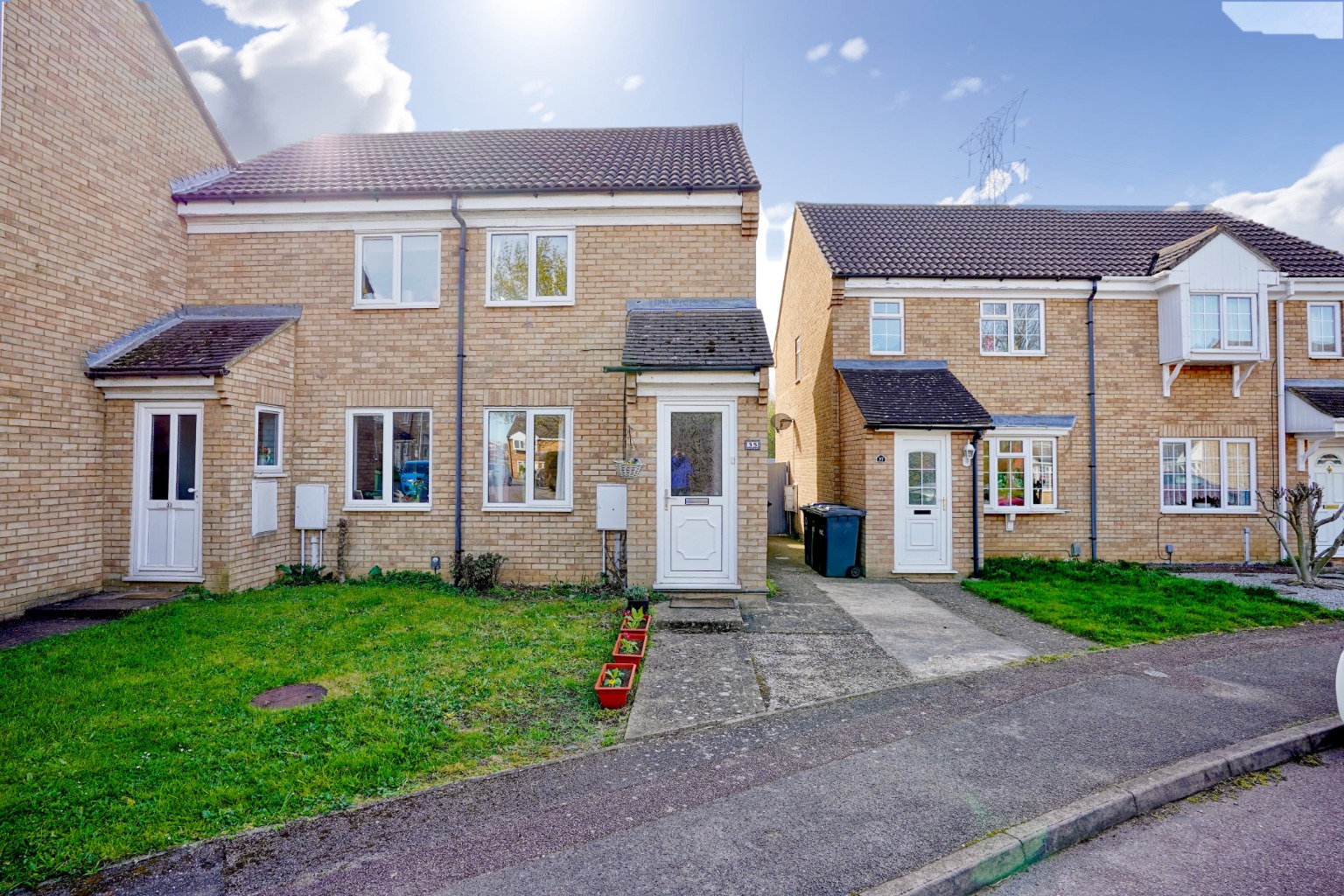 2 bed end of terrace house for sale in William Drive, St. Neots 0
