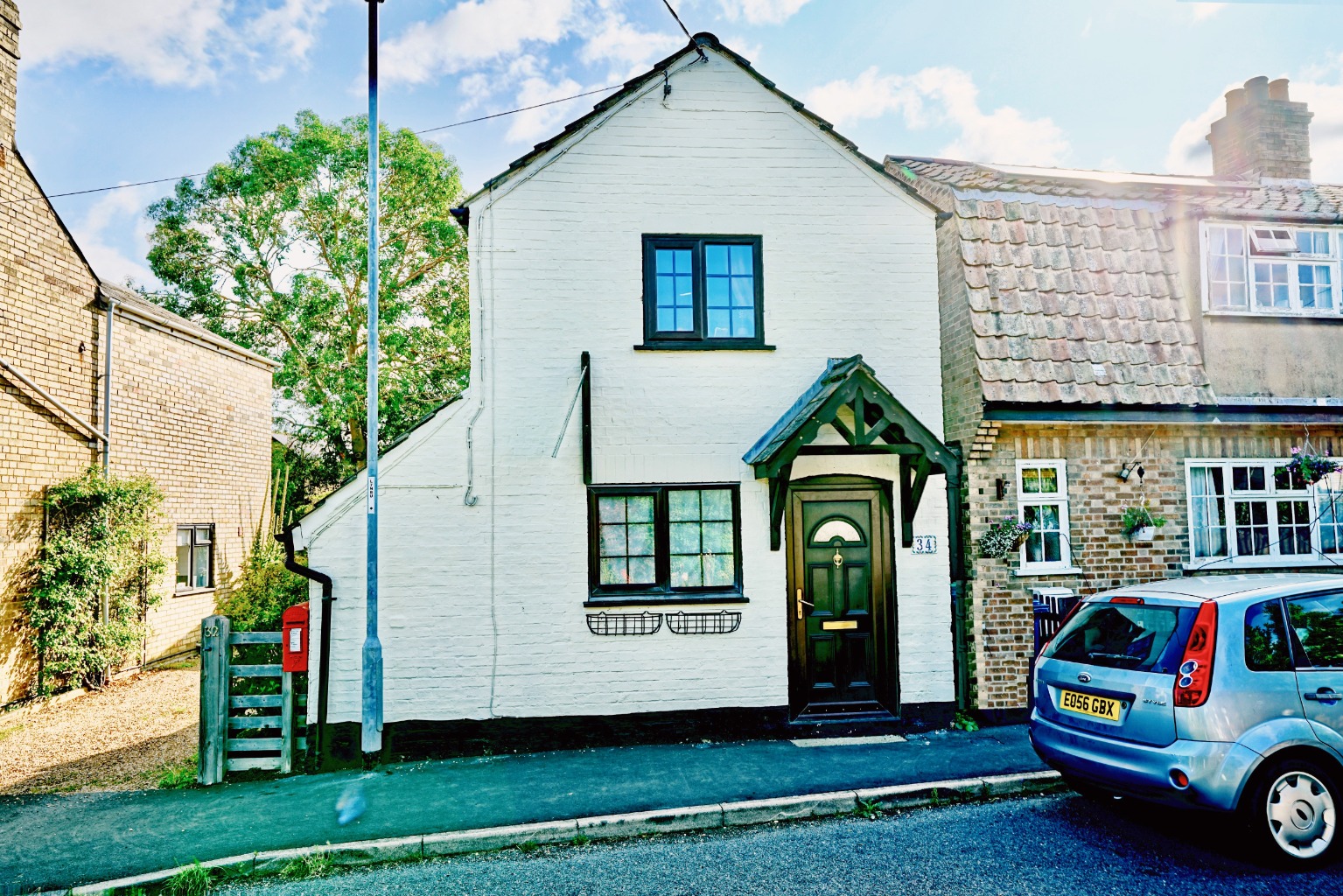 **CHARMING TWO BED COTTAGE IN PEACEFUL VILLAGE LOCATION OF OFFORD D'ARCY** Short stroll to local amenities, nearby parks, schools and an award winning pub***log burner and bright sun lounge with french doors extending out onto private garden***
