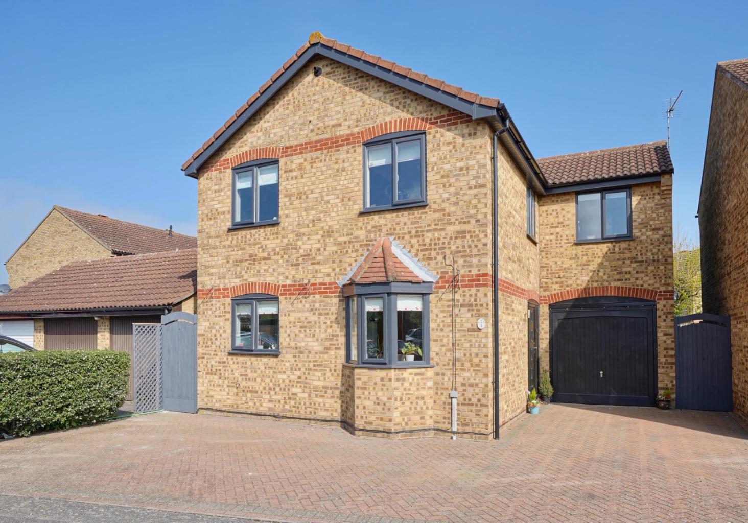 **OPEN HOUSE SATURDAY 7/5 9.30AM - 12PM** CALL TO BOOK YOUR VIEWING TIME** Four good size bedrooms* extended ground floor accommodation* plenty of off road parking* set in quiet cul-de-sac* stunning re-fitted kitchen/breakfast room* viewing in highly recommended**