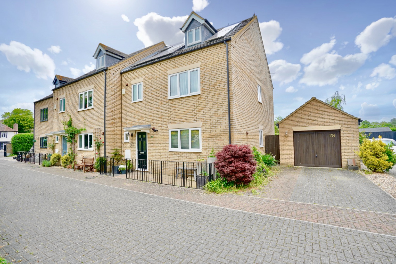 4 bed town house for sale in St. Neots Road, St. Neots  - Property Image 1