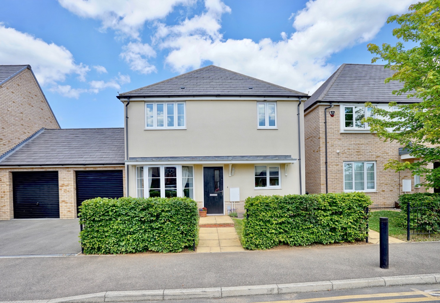 4 bed detached house for sale in Hogsden Leys, Cambridgeshire, PE19