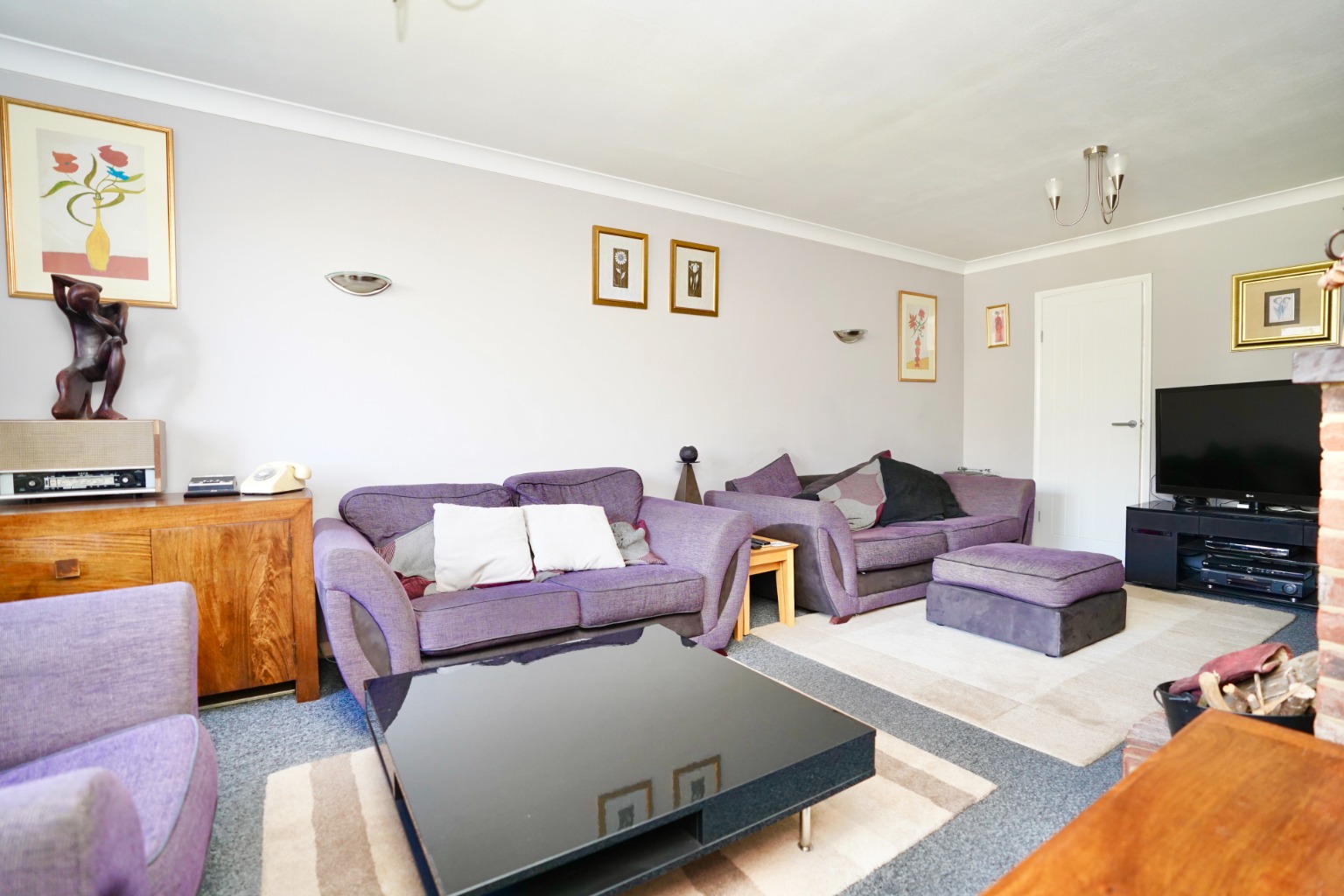 3 bed detached house for sale in Queens Road, Bedford  - Property Image 6