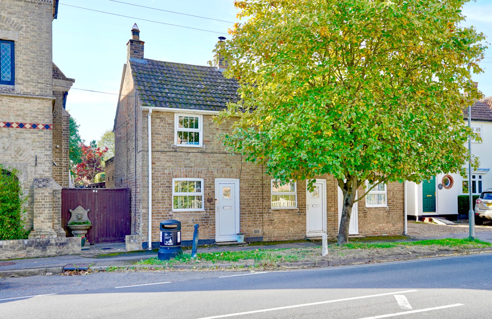 2 bed end of terrace house for sale in The Highway, St Neots  - Property Image 1