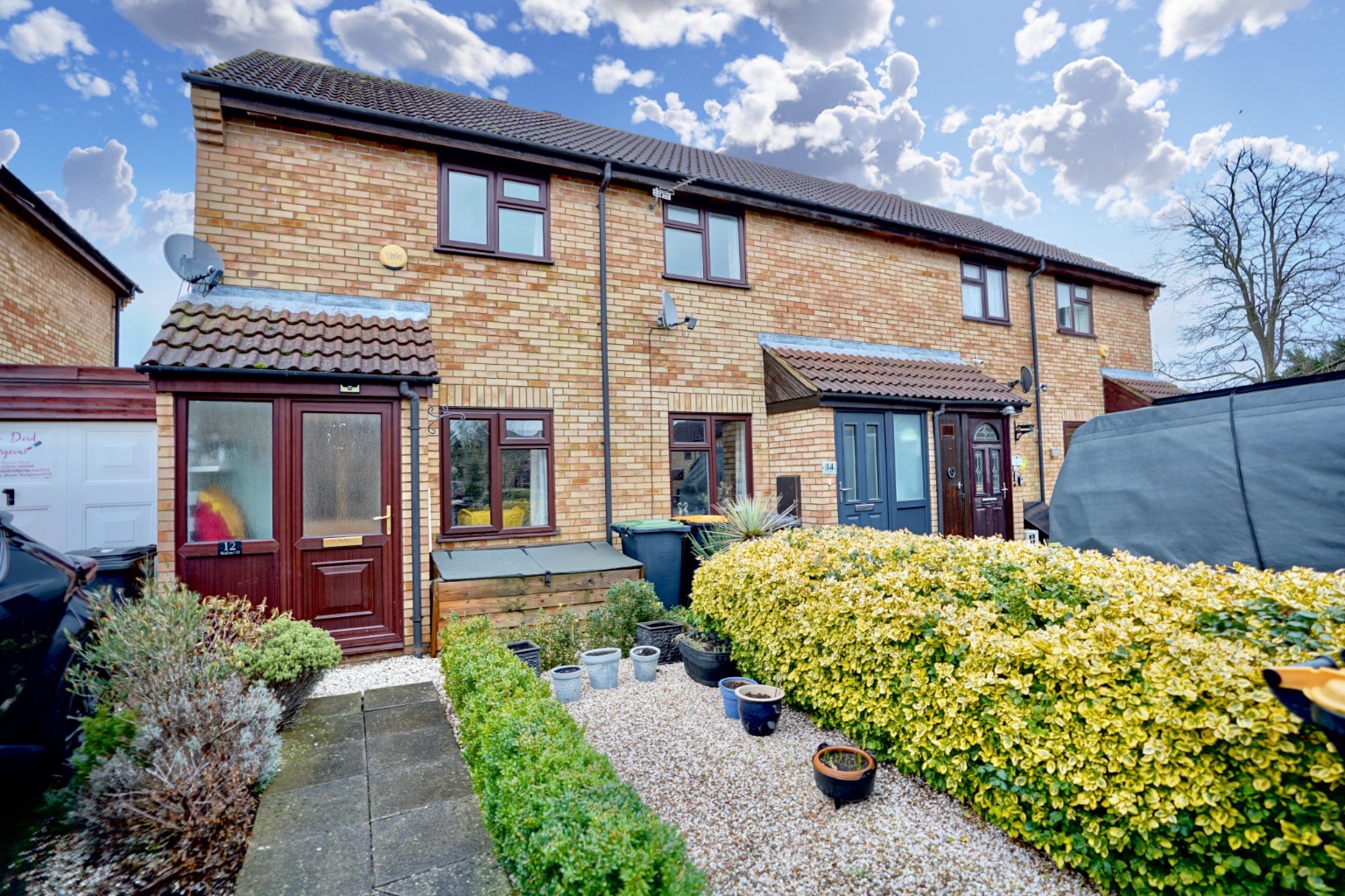 2 bed end of terrace house for sale in Swallowfield, MK44
