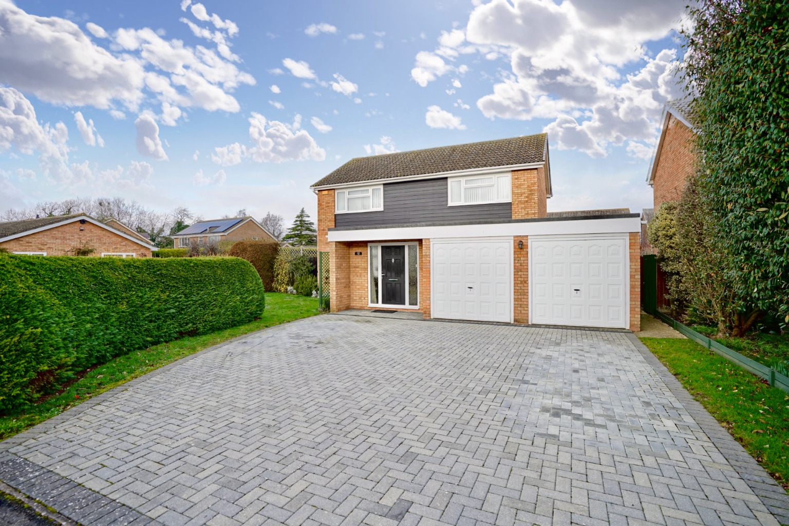 4 bed detached house for sale in Browning Drive, St. Neots - Property Image 1
