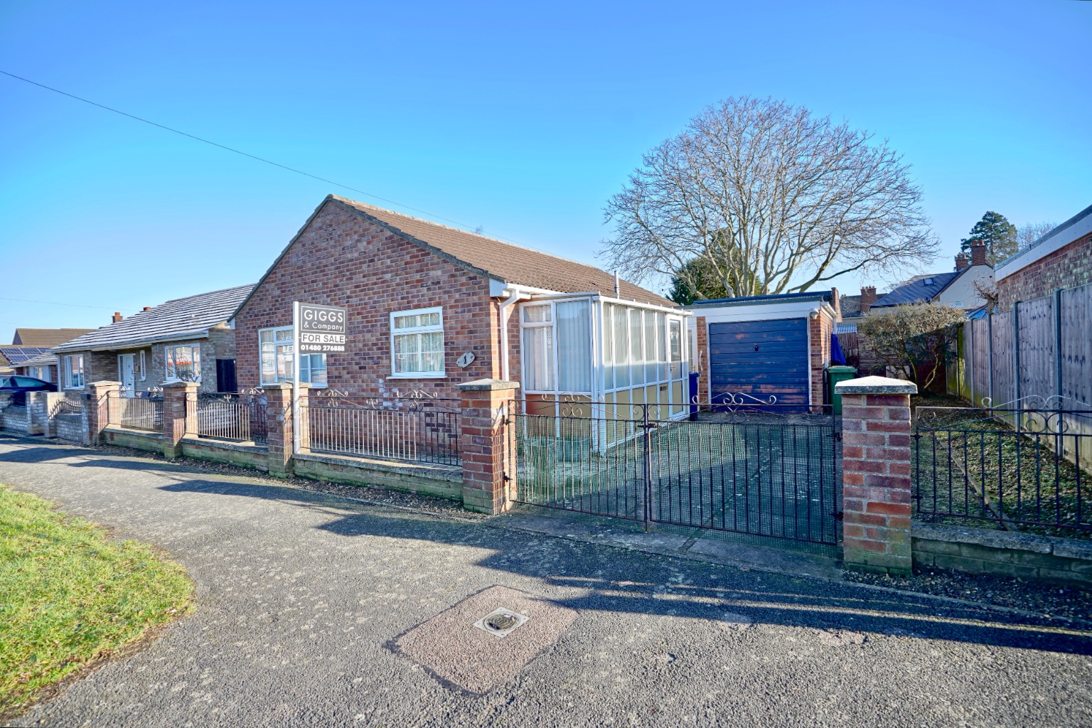 1 bed detached bungalow for sale in Queens Gardens, St. Neots, PE19