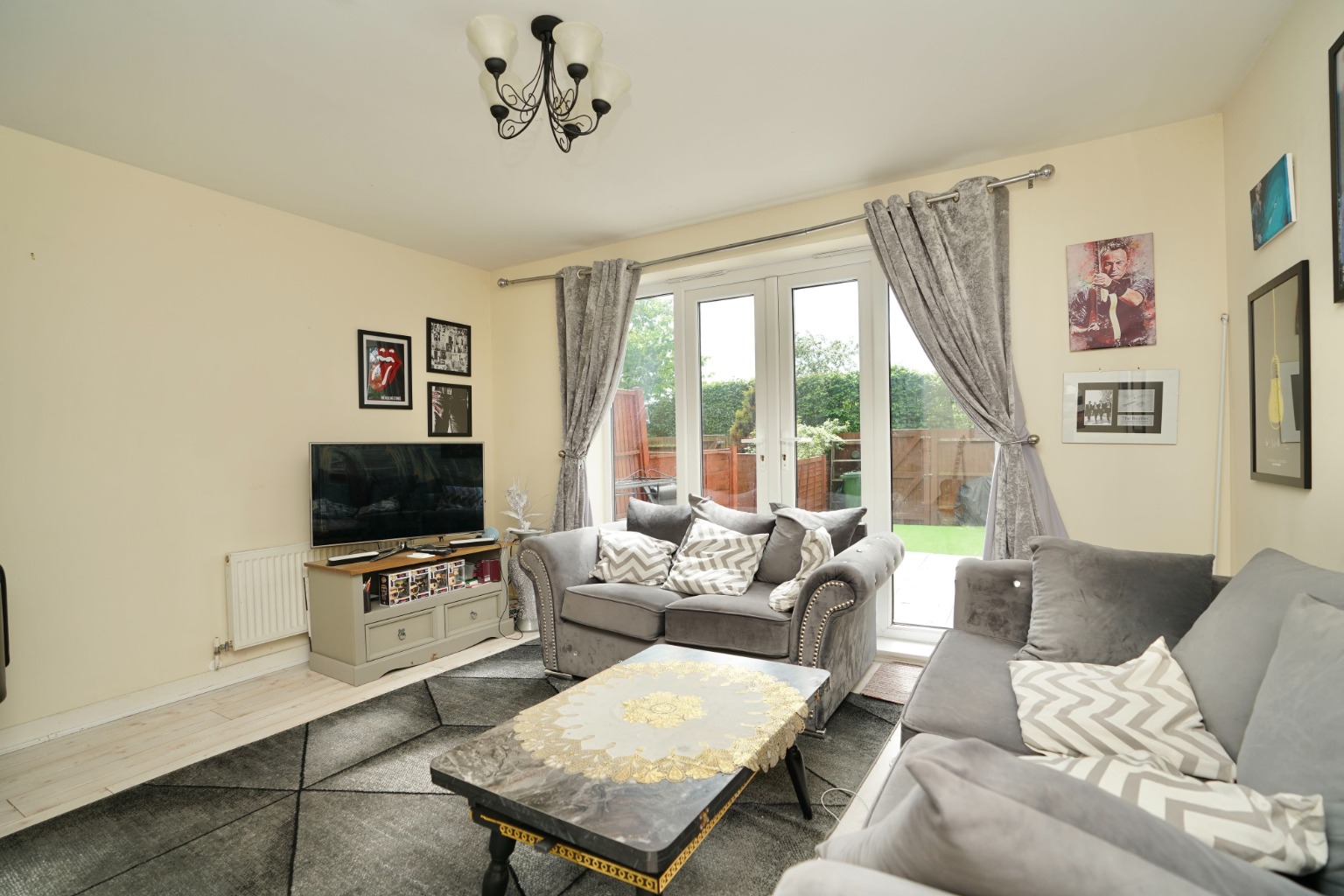 4 bed end of terrace house for sale in Linton Close, St Neots  - Property Image 4