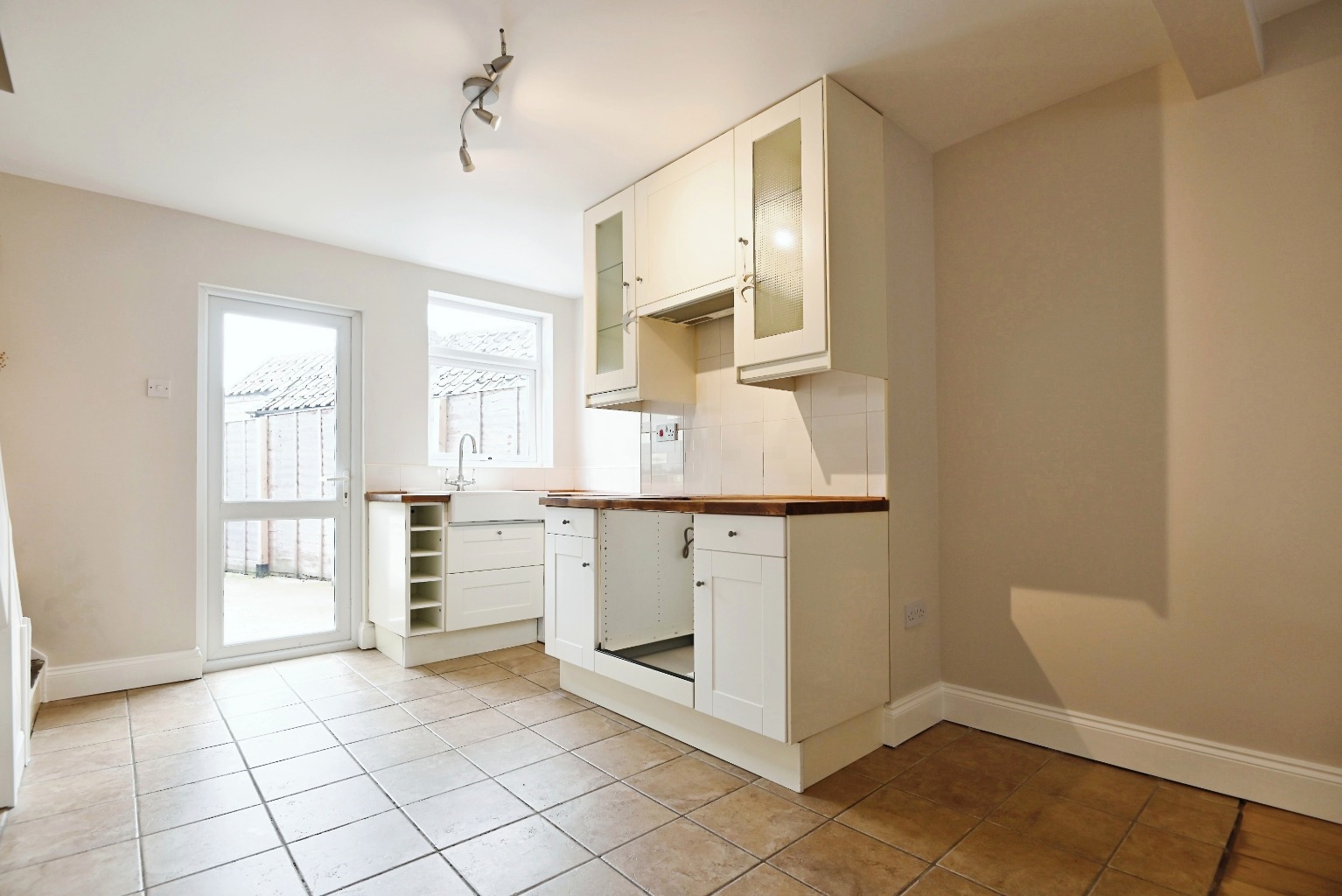 2 bed terraced house for sale in Ackerman Street, St Neots  - Property Image 3