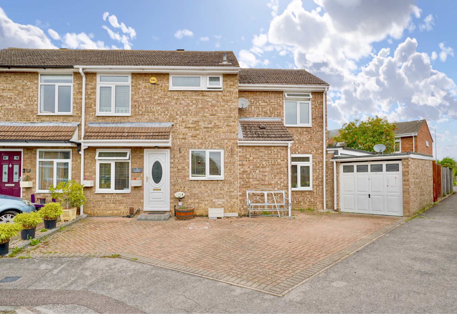 4 bed semi-detached house for sale in Alamein Court, St Neots - Property Image 1