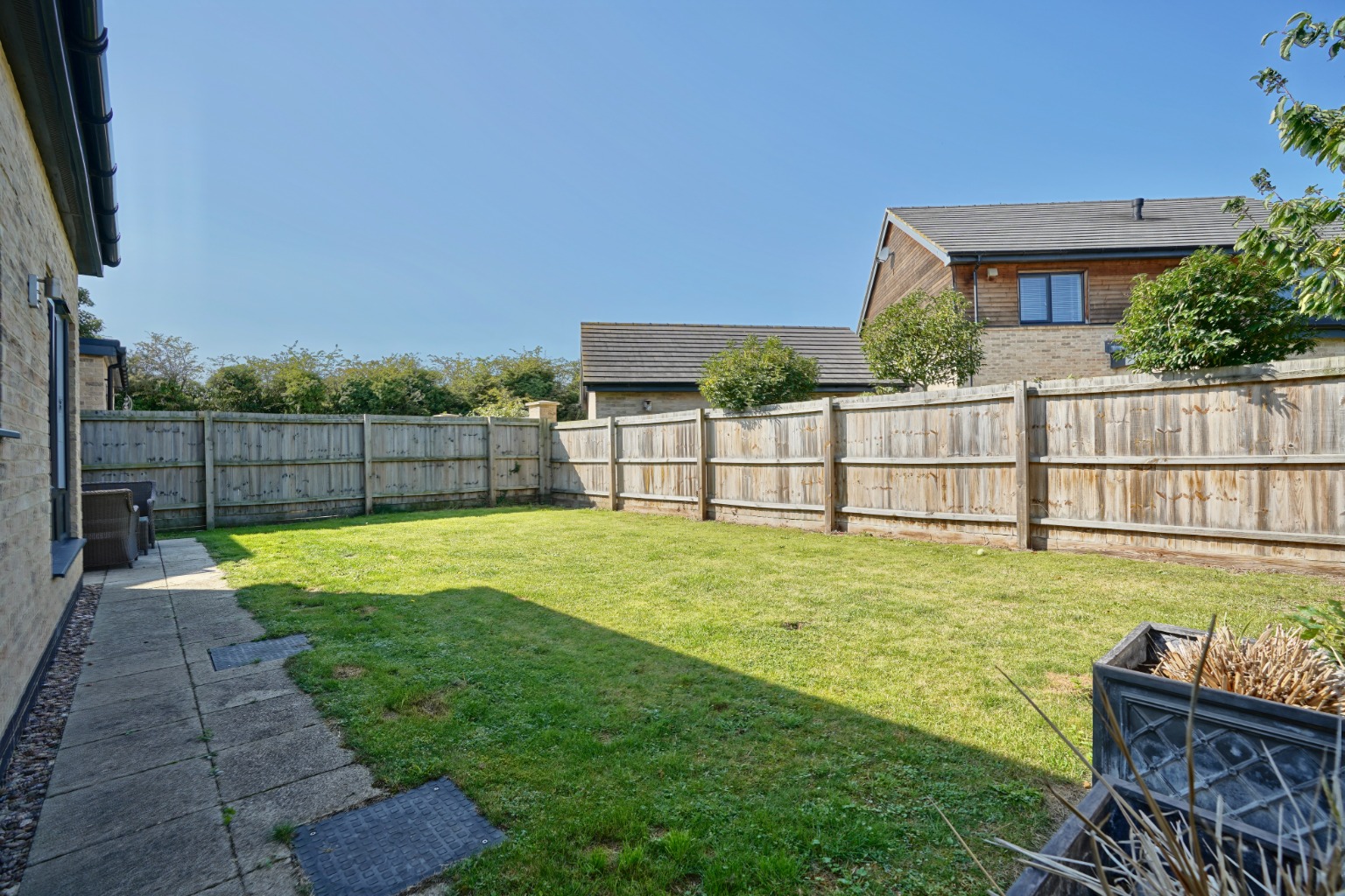 4 bed detached house for sale in Eaton Close, St Neots  - Property Image 15