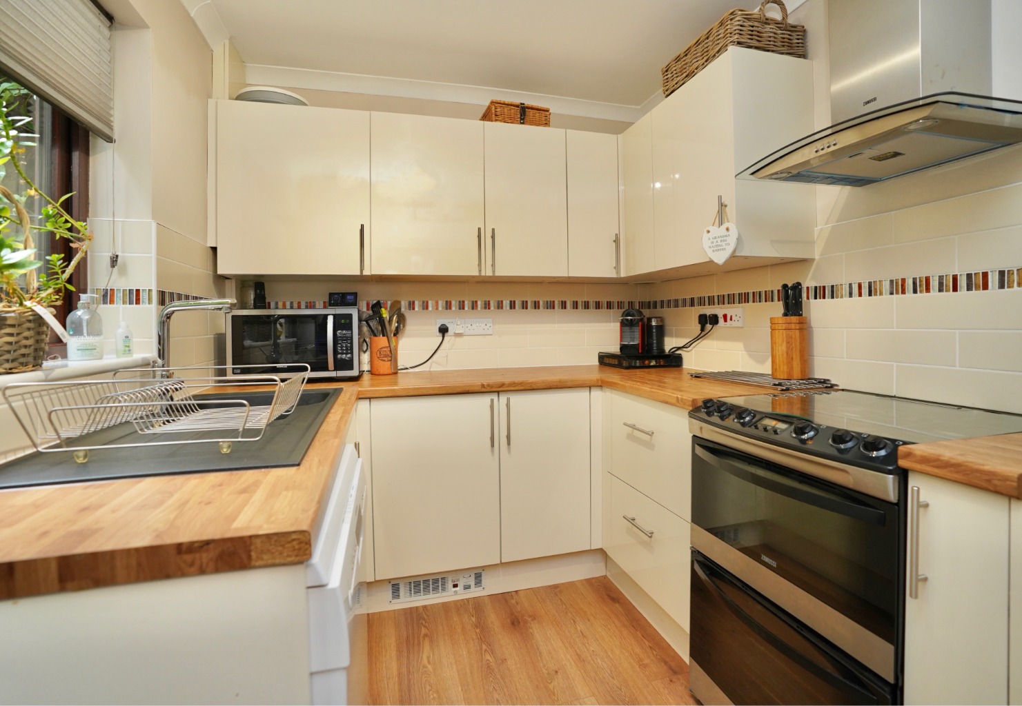 3 bed detached house for sale in Church Meadows, St Neots  - Property Image 3