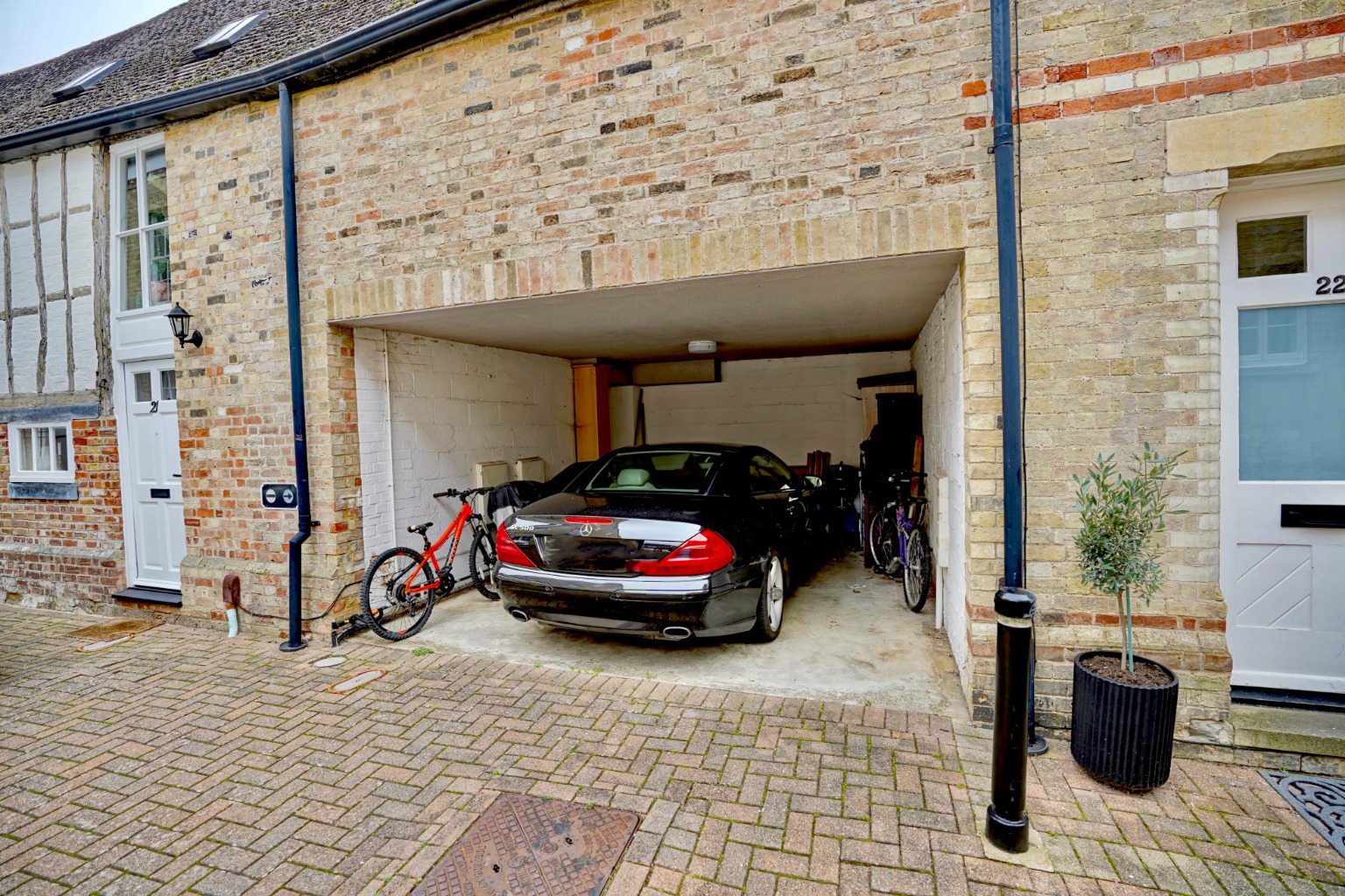 2 bed flat for sale in Chandlers Wharf, St Neots  - Property Image 14