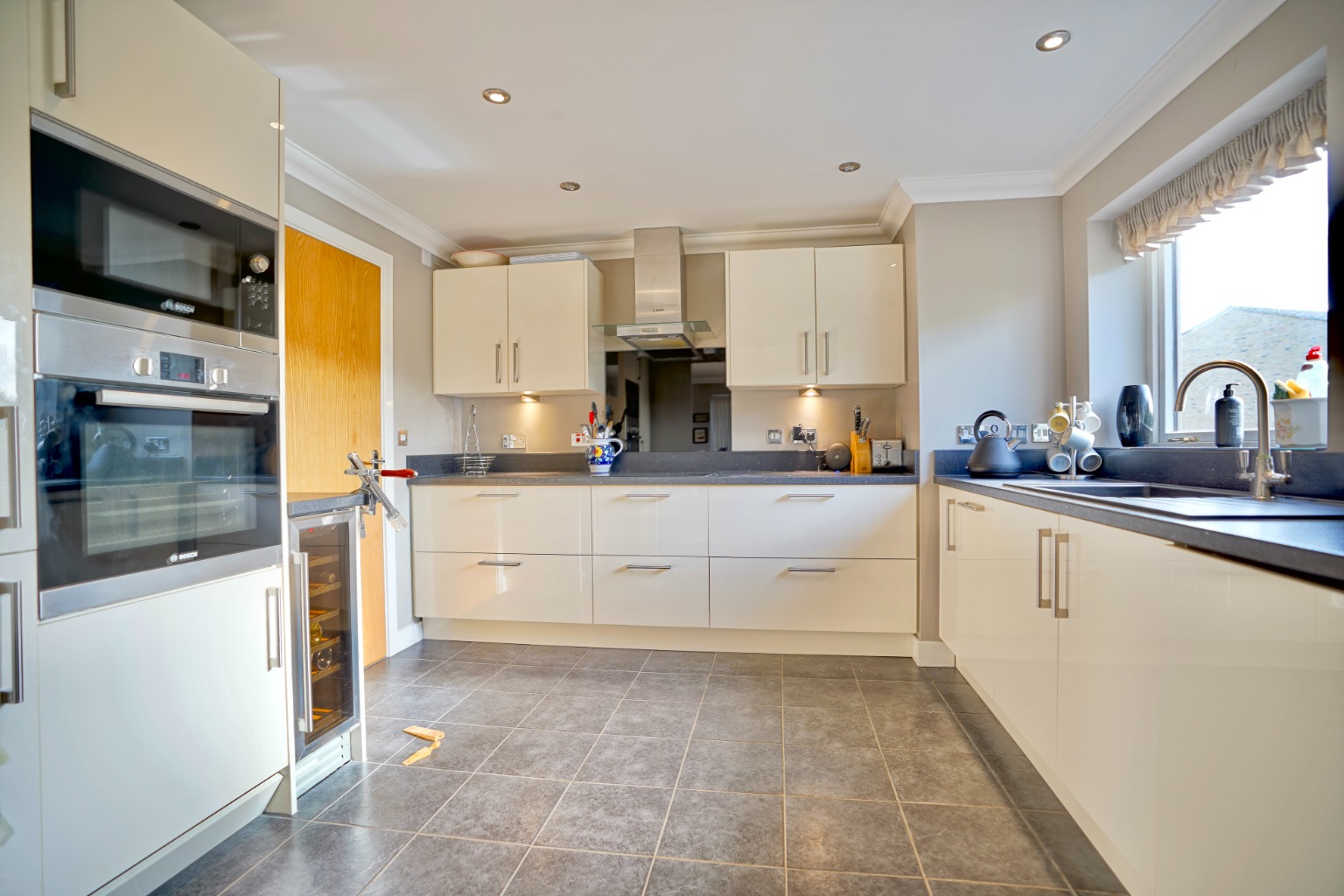2 bed flat for sale in School Lane, St Neots  - Property Image 2