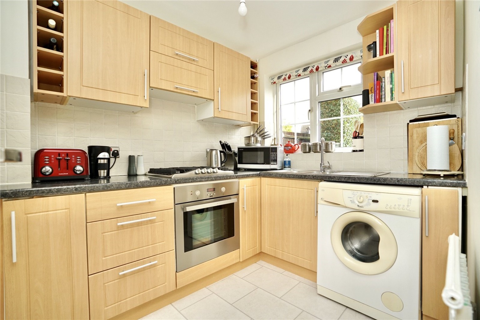 3 bed semi-detached house for sale in Chawston Close, St Neots  - Property Image 3