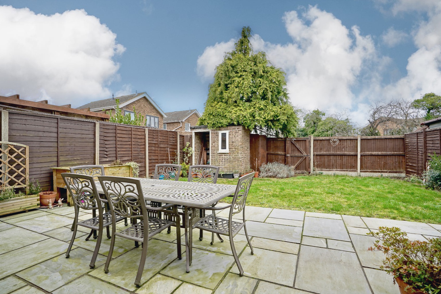 3 bed detached house for sale in Weston Court, St Neots  - Property Image 12