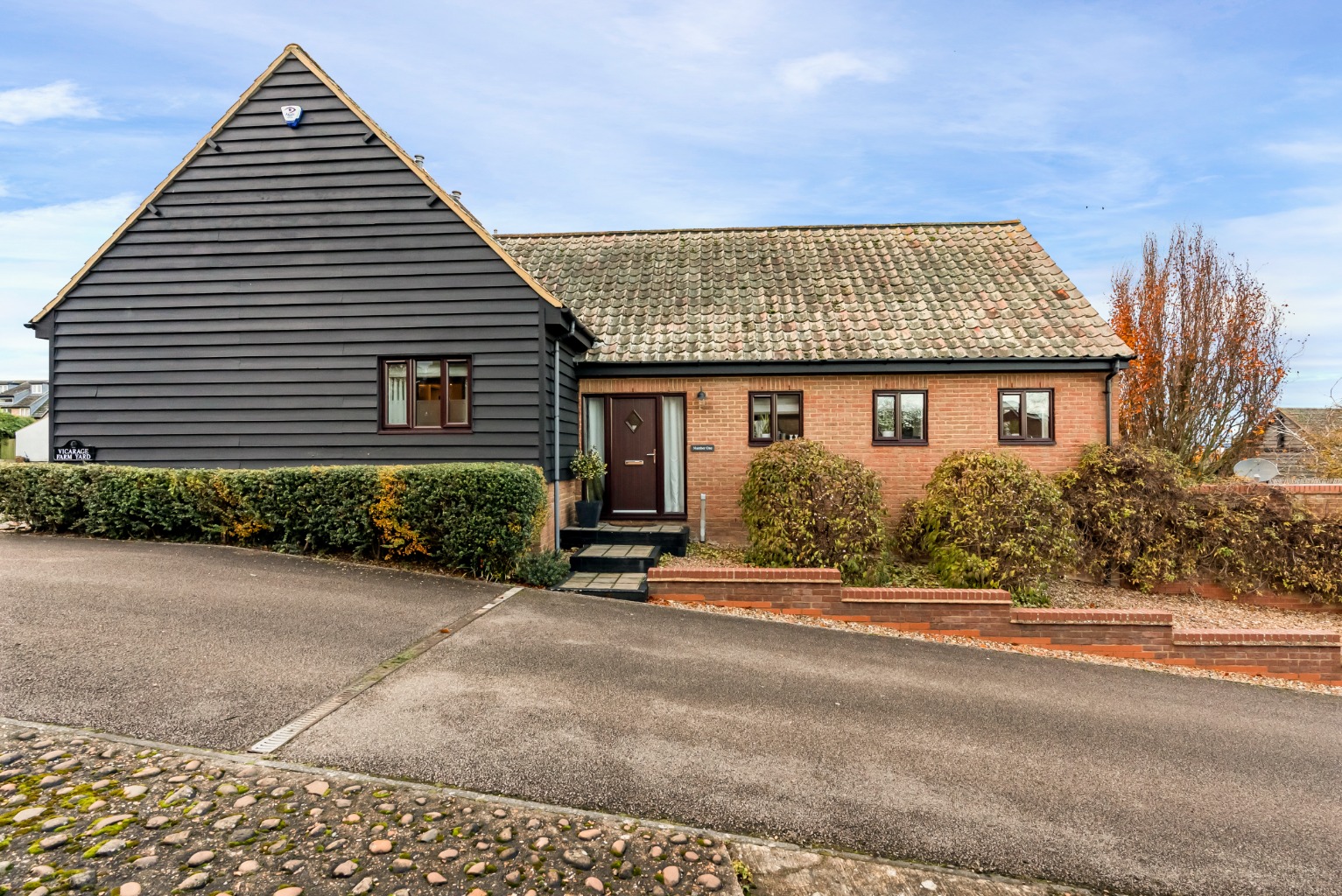 4 bed detached house for sale in Vicarage Farm Yard, St Neots  - Property Image 20