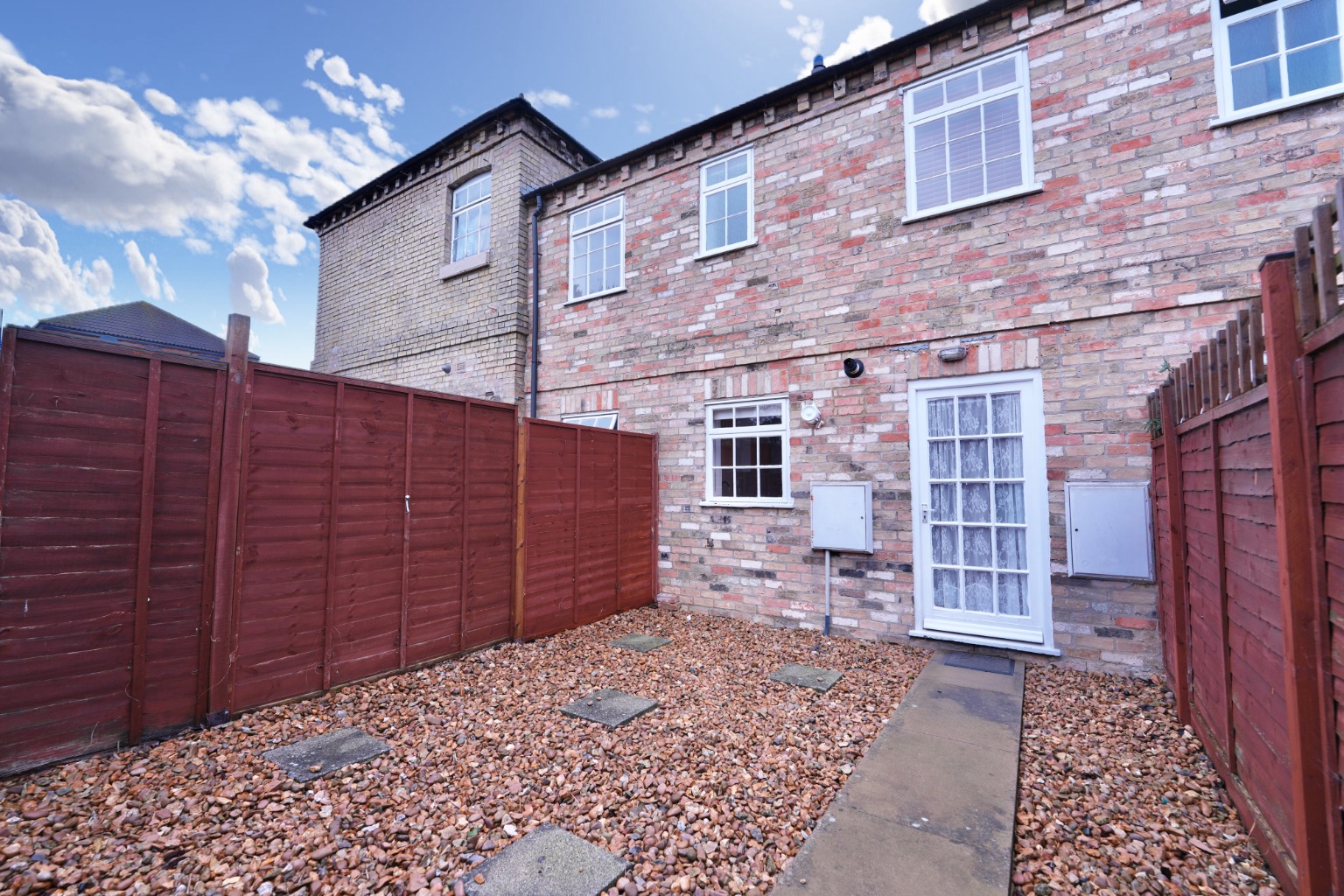 2 bed terraced house for sale in St Neots Road, St Neots  - Property Image 6