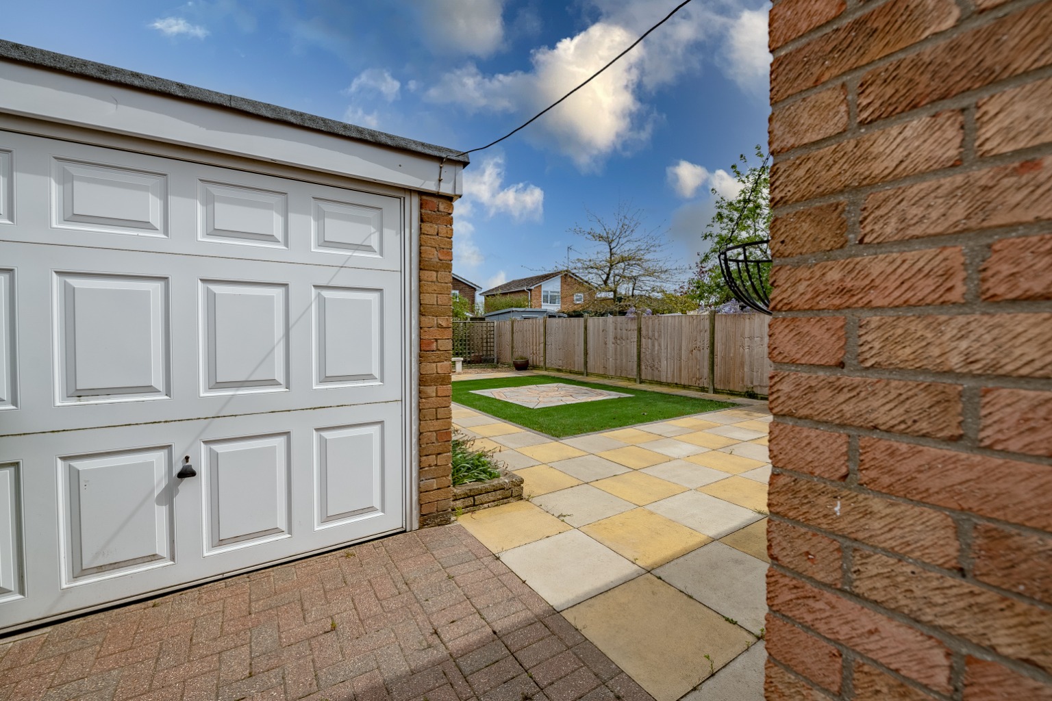 2 bed bungalow for sale in Apple Close, St Neots  - Property Image 11