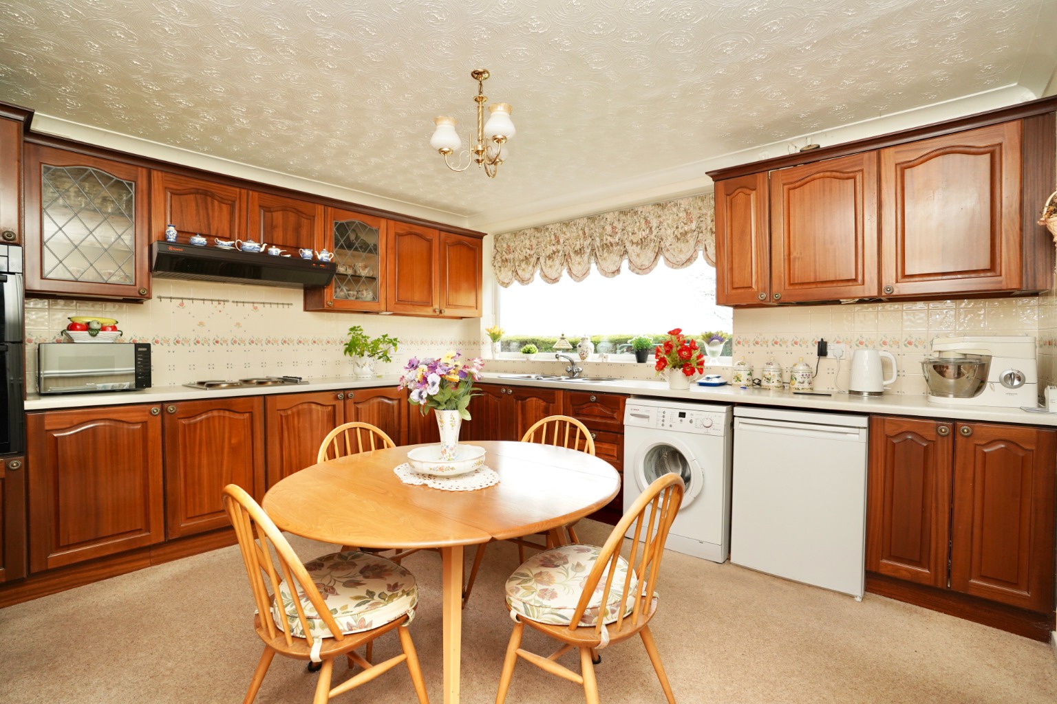 3 bed end of terrace house for sale in The Broad Walk, St Neots  - Property Image 4