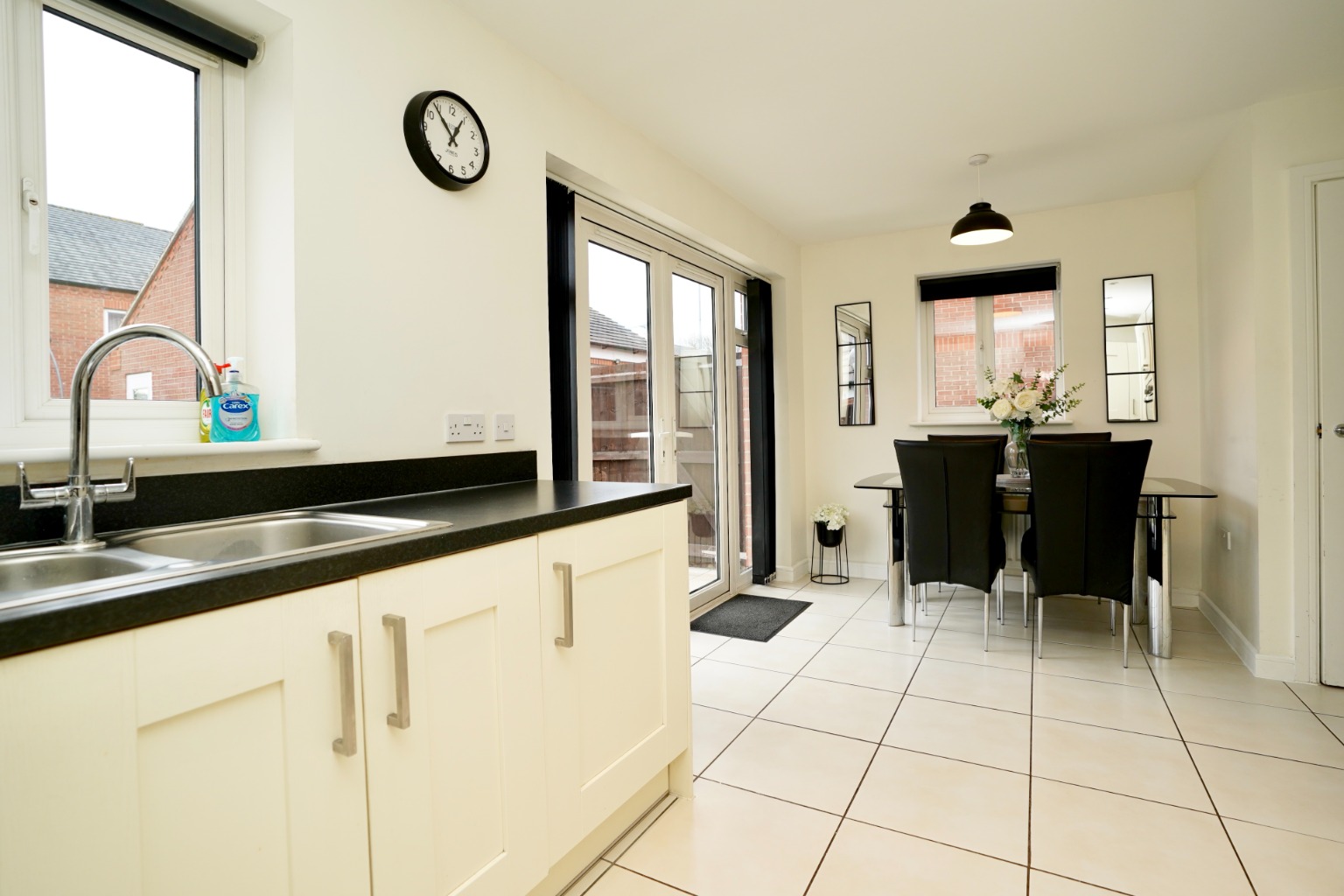 3 bed semi-detached house for sale in Whinfell Close, St Neots  - Property Image 5