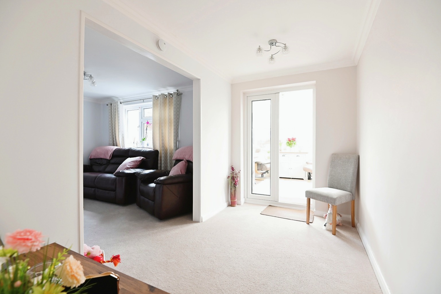 3 bed terraced house for sale in Hampden Way, St Neots  - Property Image 5