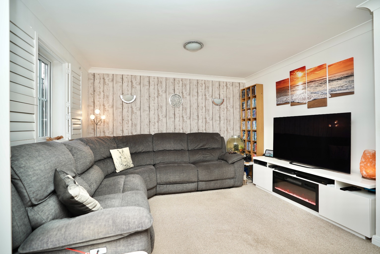 4 bed semi-detached house for sale in Langley Gardens, Sandy  - Property Image 3