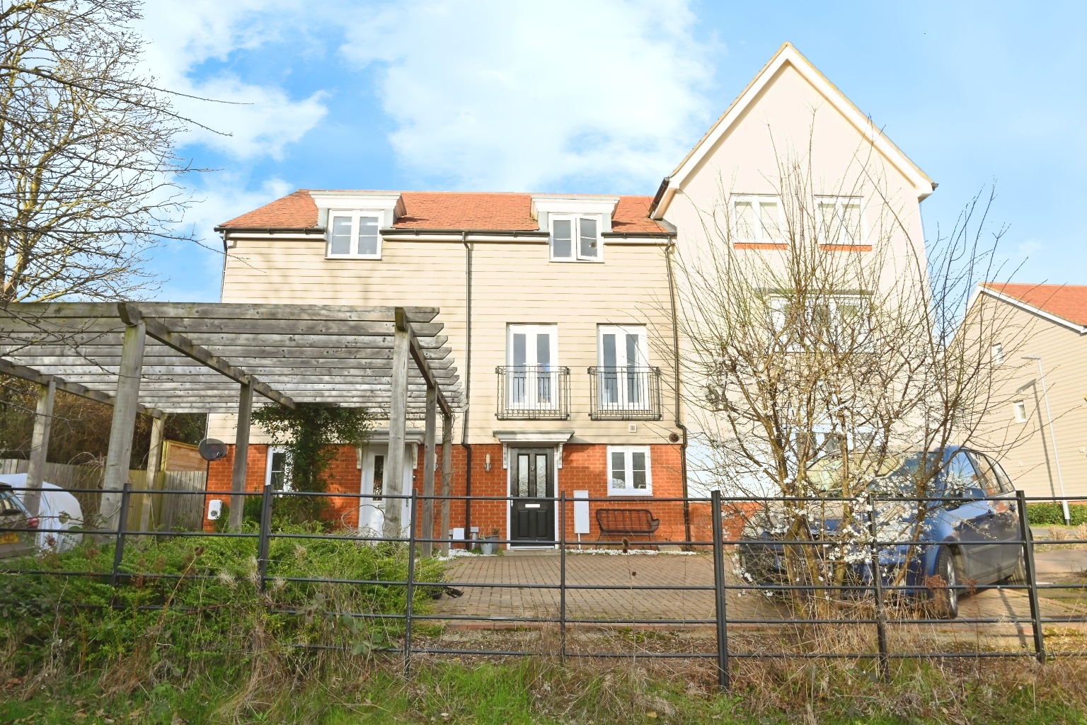3 bed town house for sale in Gorse Crescent, St Neots  - Property Image 3