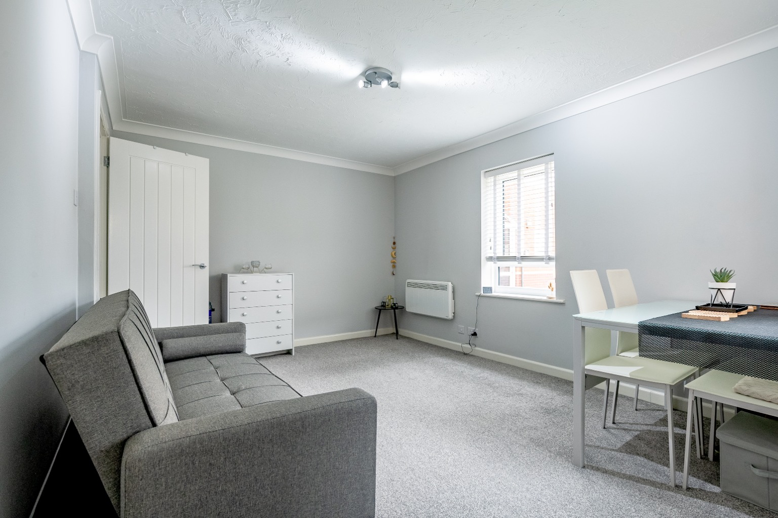 1 bed ground floor flat for sale in St Neots Road, St Neots  - Property Image 2