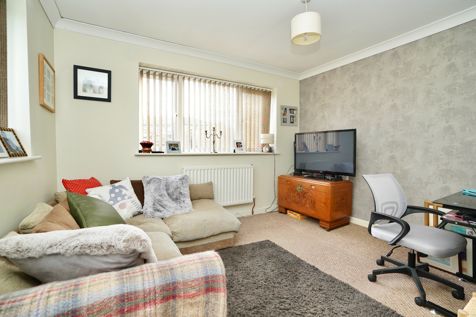 3 bed semi-detached house for sale in Roman Way, Huntingdon  - Property Image 6