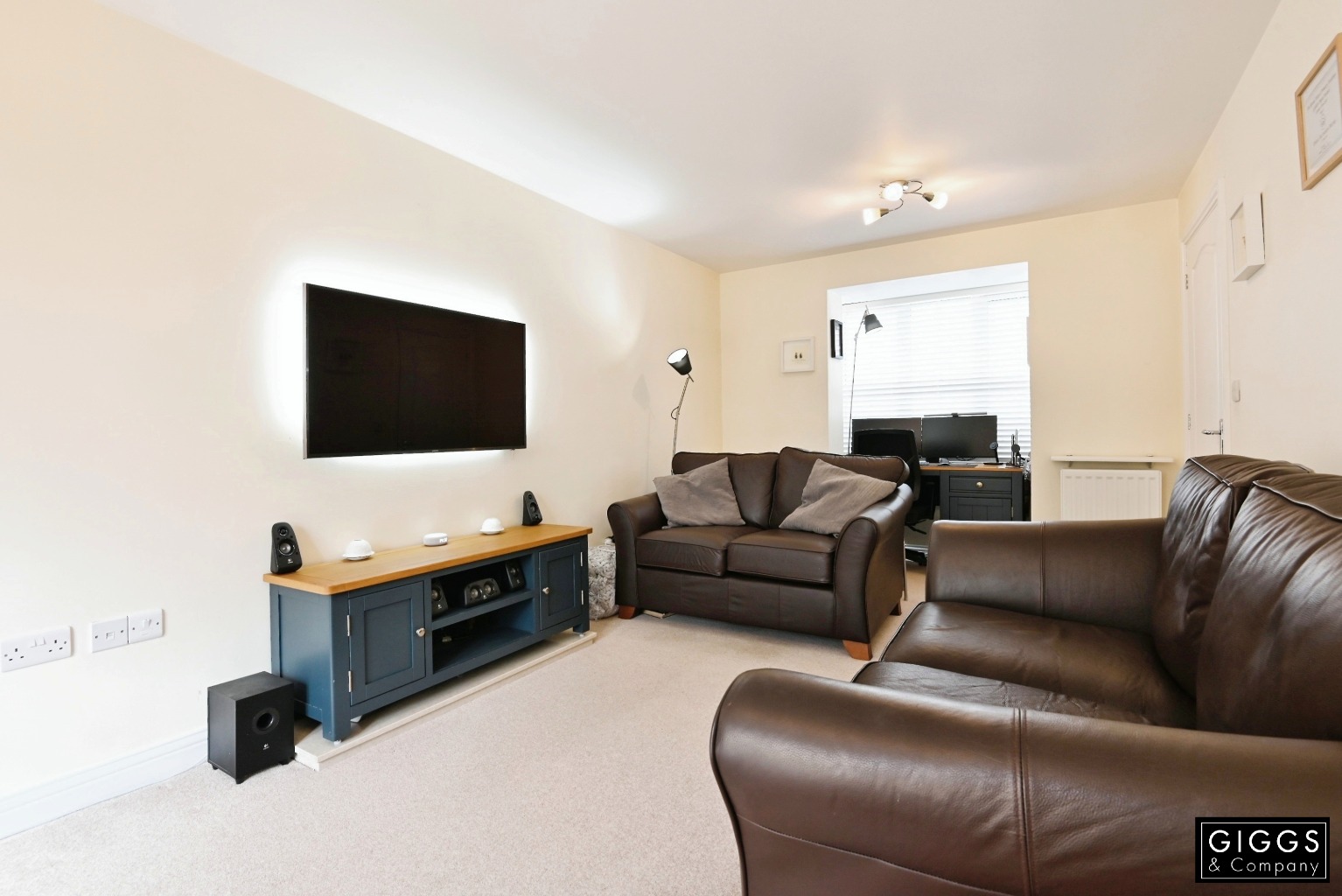 3 bed detached house for sale in Bargroves Avenue, St Neots  - Property Image 6