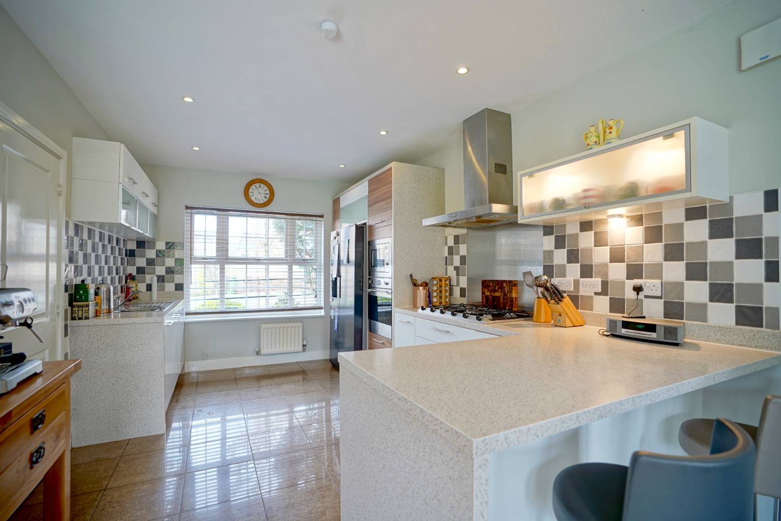 5 bed detached house for sale in Fox Brook, St Neots  - Property Image 2