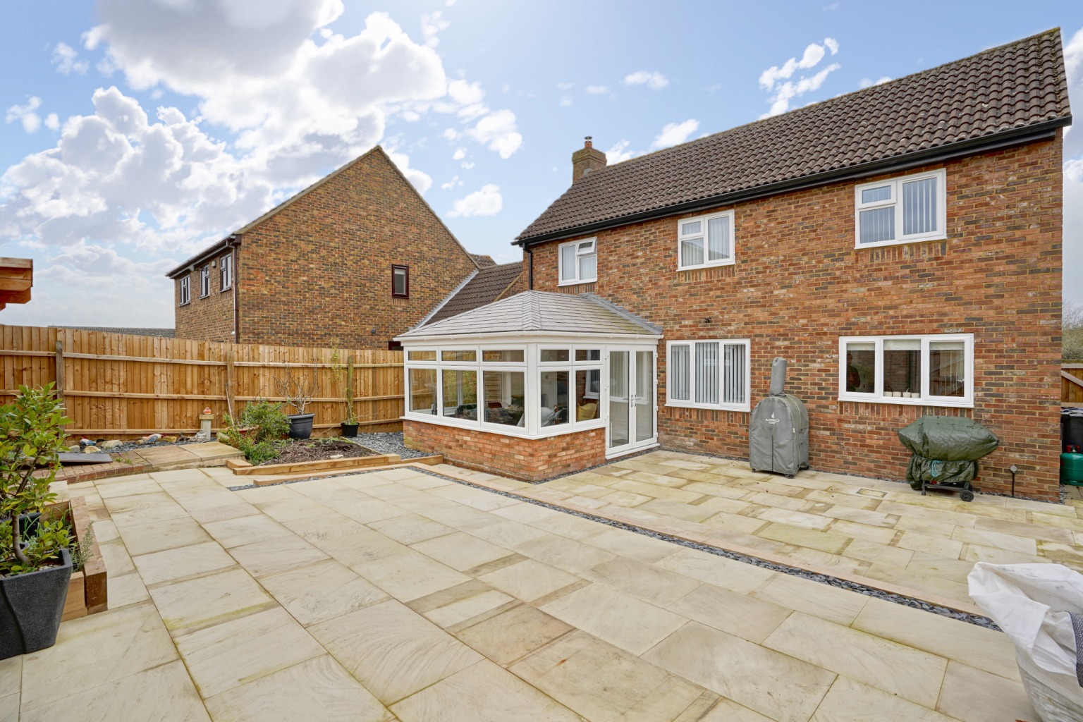4 bed detached house for sale in Hunters Way, Huntingdon  - Property Image 18