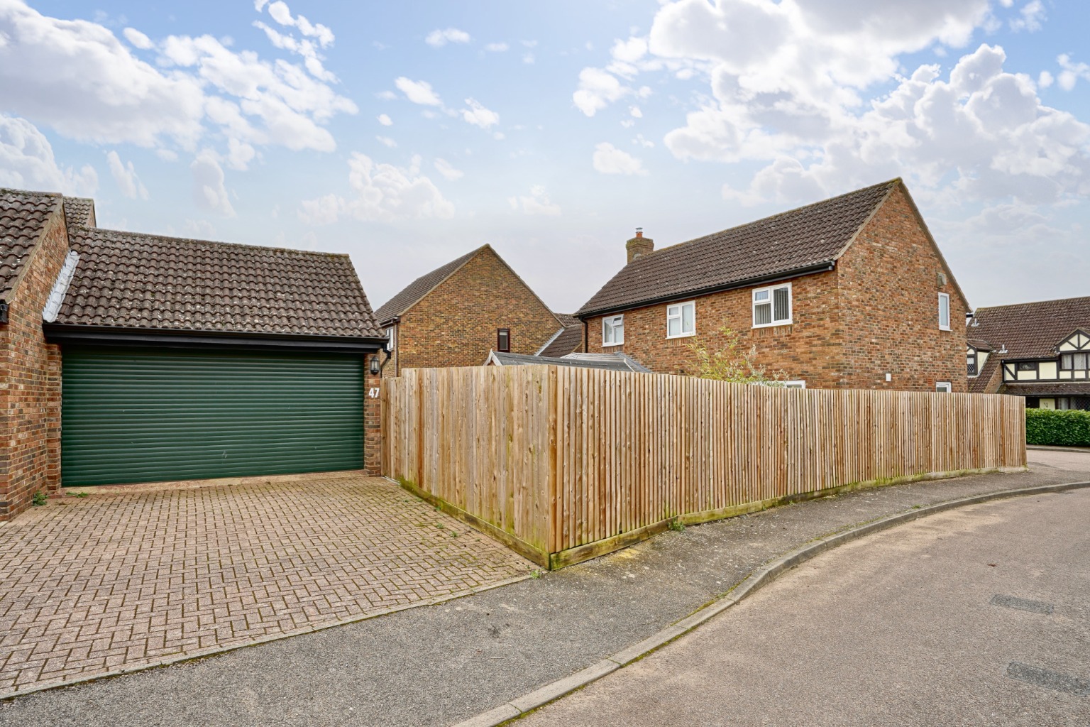 4 bed detached house for sale in Hunters Way, Huntingdon  - Property Image 17