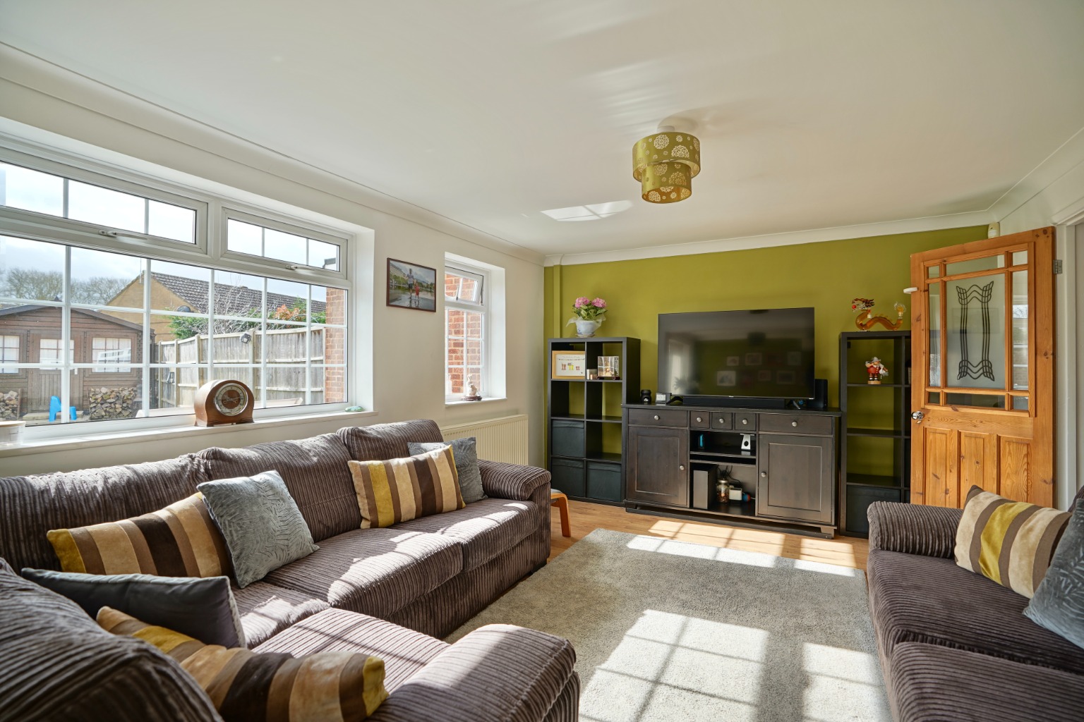 3 bed semi-detached house for sale in Gordon Close, St Neots  - Property Image 5