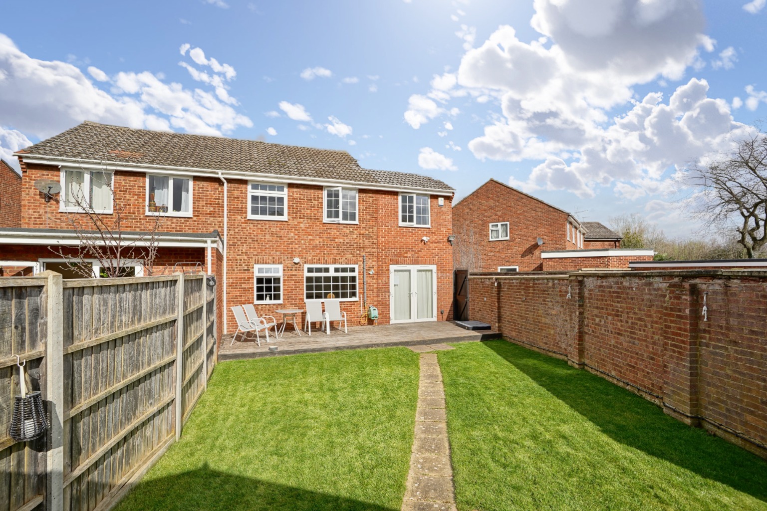 3 bed semi-detached house for sale in Gordon Close, St Neots  - Property Image 13