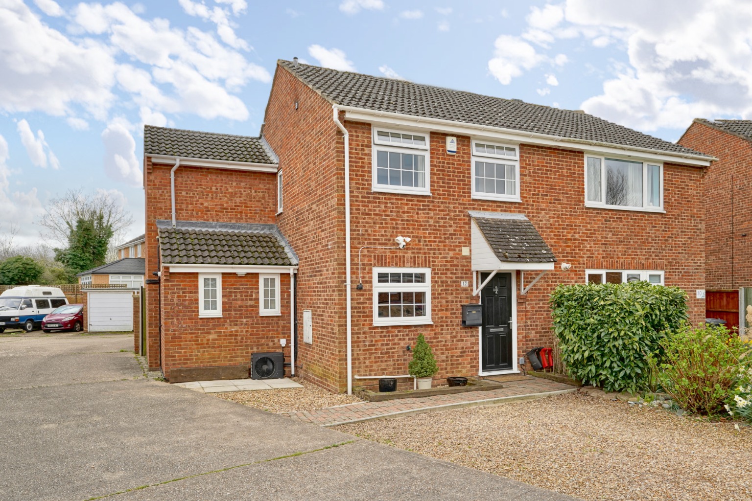 3 bed semi-detached house for sale in Gordon Close, St Neots - Property Image 1