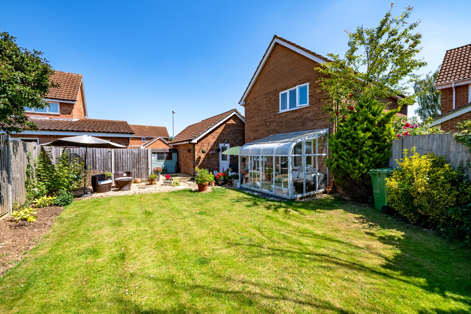 4 bed detached house for sale in Meadowsweet, St. Neots  - Property Image 6