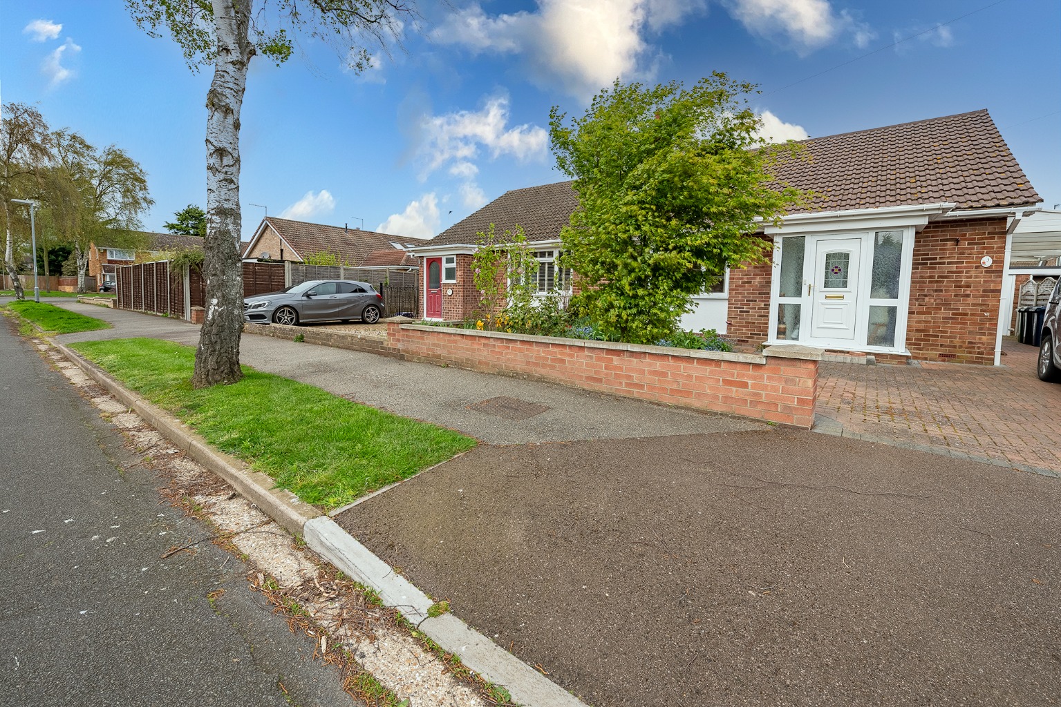 2 bed semi-detached house for sale in Clover Road, St Neots  - Property Image 1