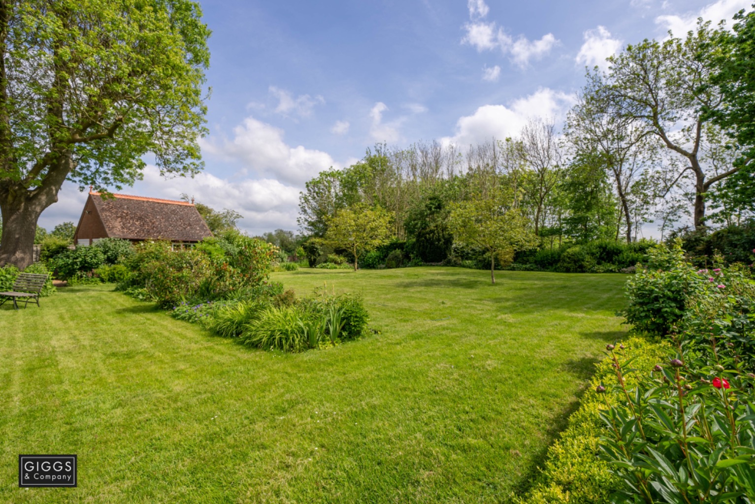 5 bed detached house for sale in High Street, St. Neots  - Property Image 2